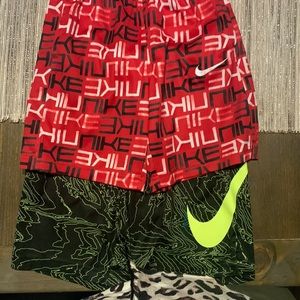 Shorts Nike dry fit, green size s, red size m